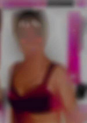 Combat Zone – Who’s Your Mommie‘ 9